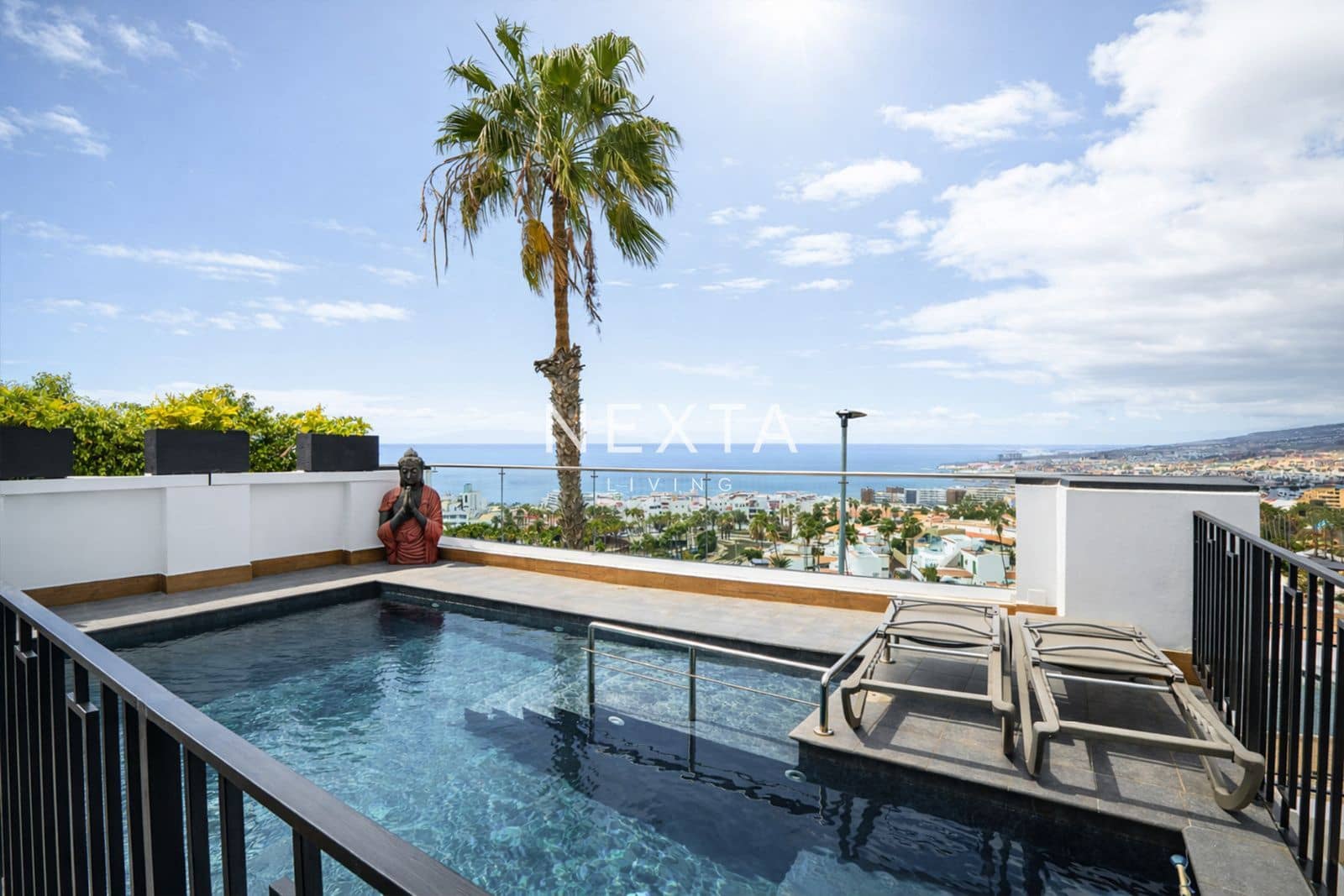 6 bedroom Villa for sale in Costa Adeje with pool garage - € 1,995,000 (Ref: 9613142)