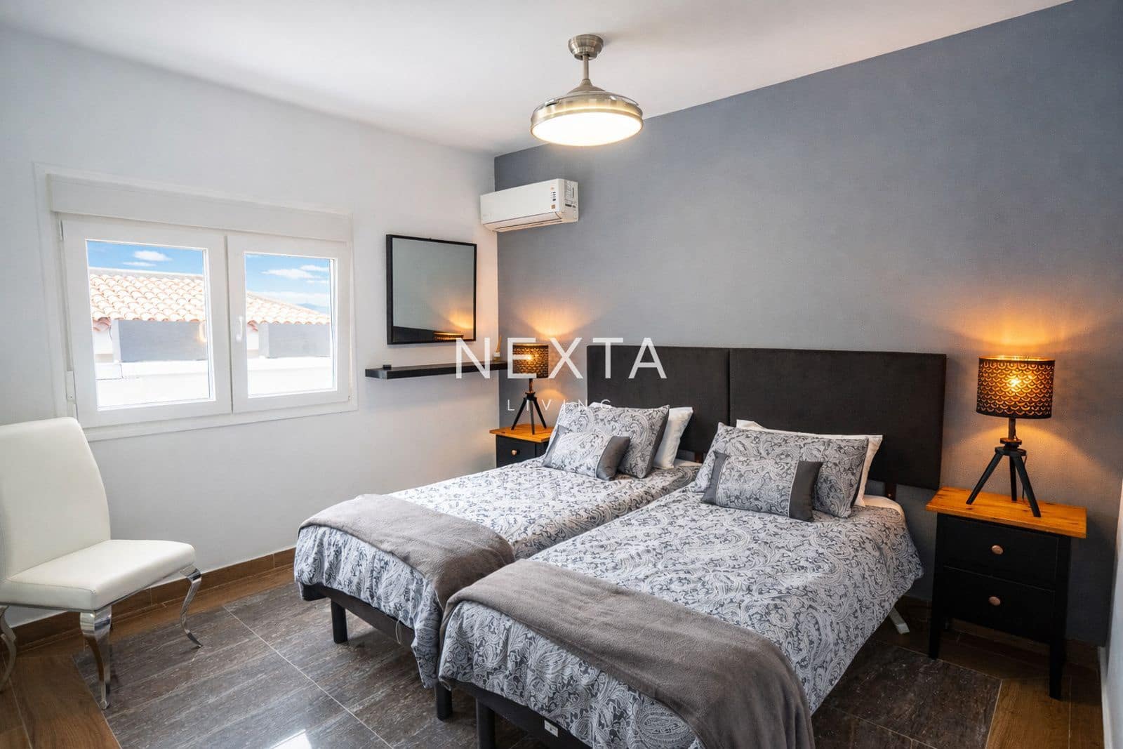 6 bedroom Villa for sale in Costa Adeje with pool garage - € 1,995,000 (Ref: 9613142)