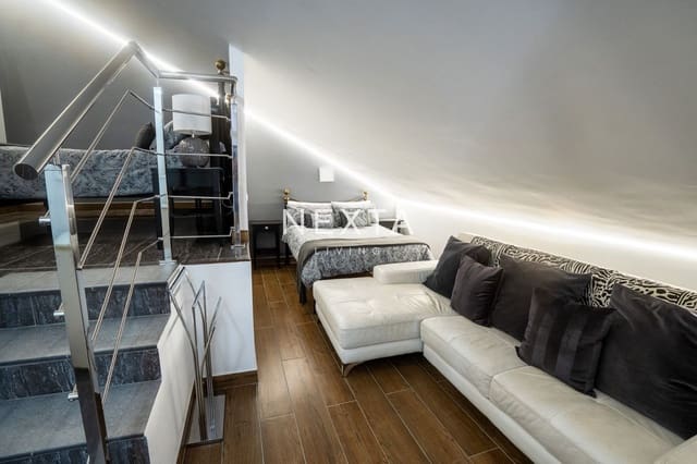 6 bedroom Villa for sale in San Eugenio Alto, Adeje with pool garage - € 1,995,000 (Ref: 9613142)