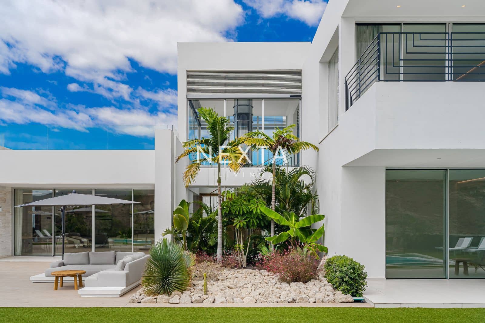 5 chambre Villa/Maison à vendre à La Caleta Adeje avec piscine garage - 6 150 000 € (Ref: 9630619)