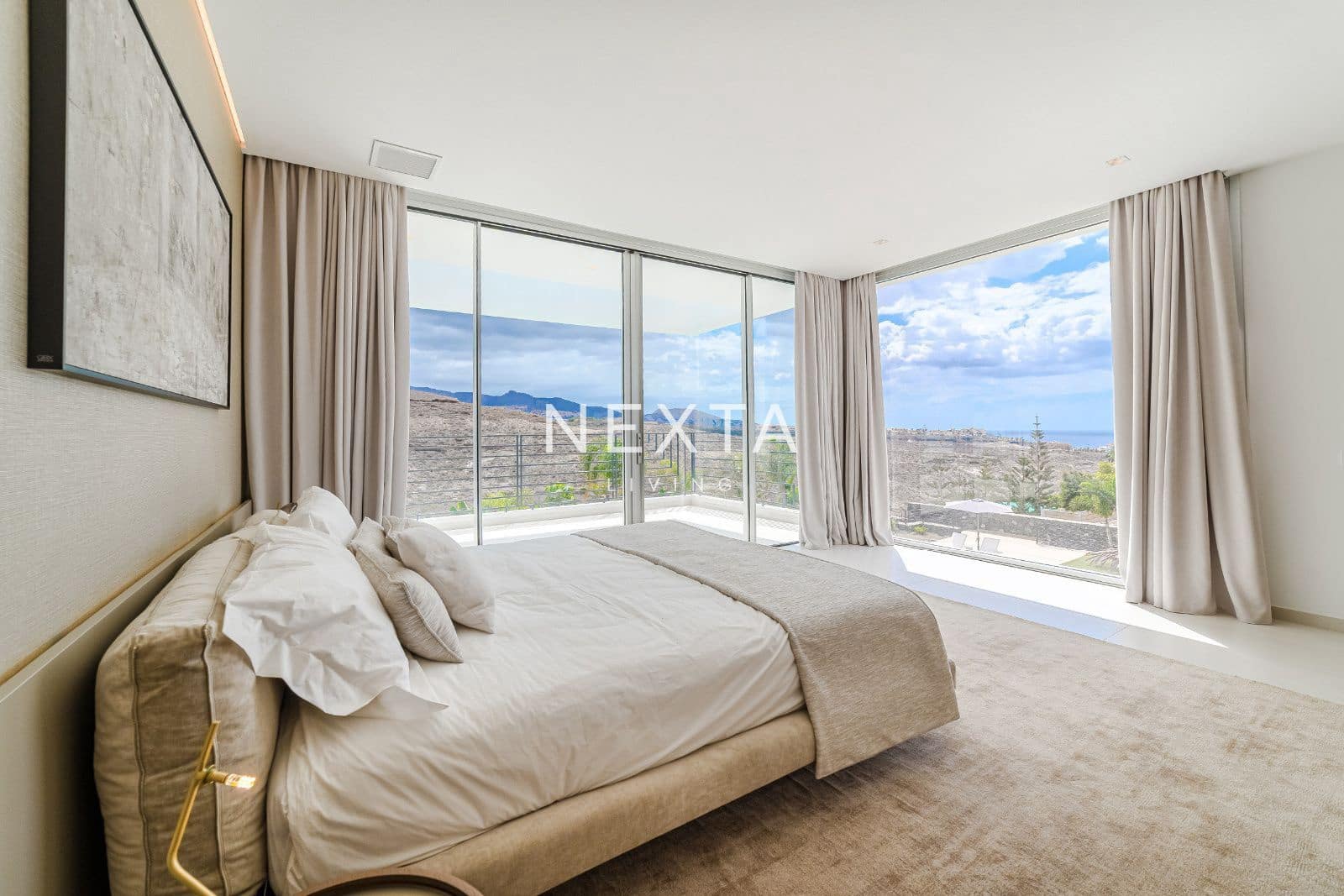 5 chambre Villa/Maison à vendre à La Caleta Adeje avec piscine garage - 6 150 000 € (Ref: 9630619)