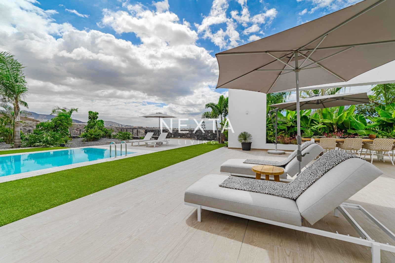 5 chambre Villa/Maison à vendre à La Caleta Adeje avec piscine garage - 6 150 000 € (Ref: 9630619)