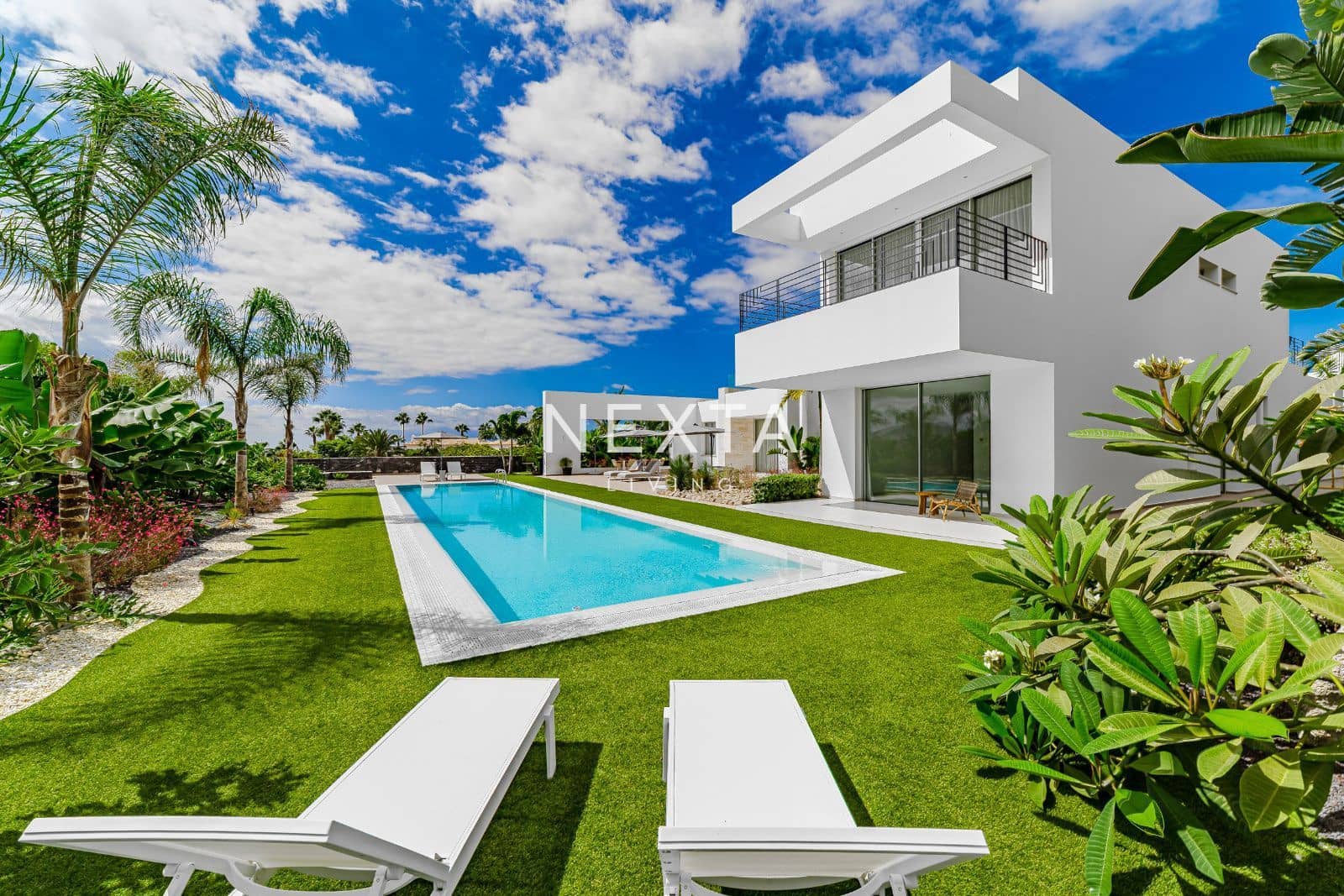 5 chambre Villa/Maison à vendre à La Caleta Adeje avec piscine garage - 6 150 000 € (Ref: 9630619)