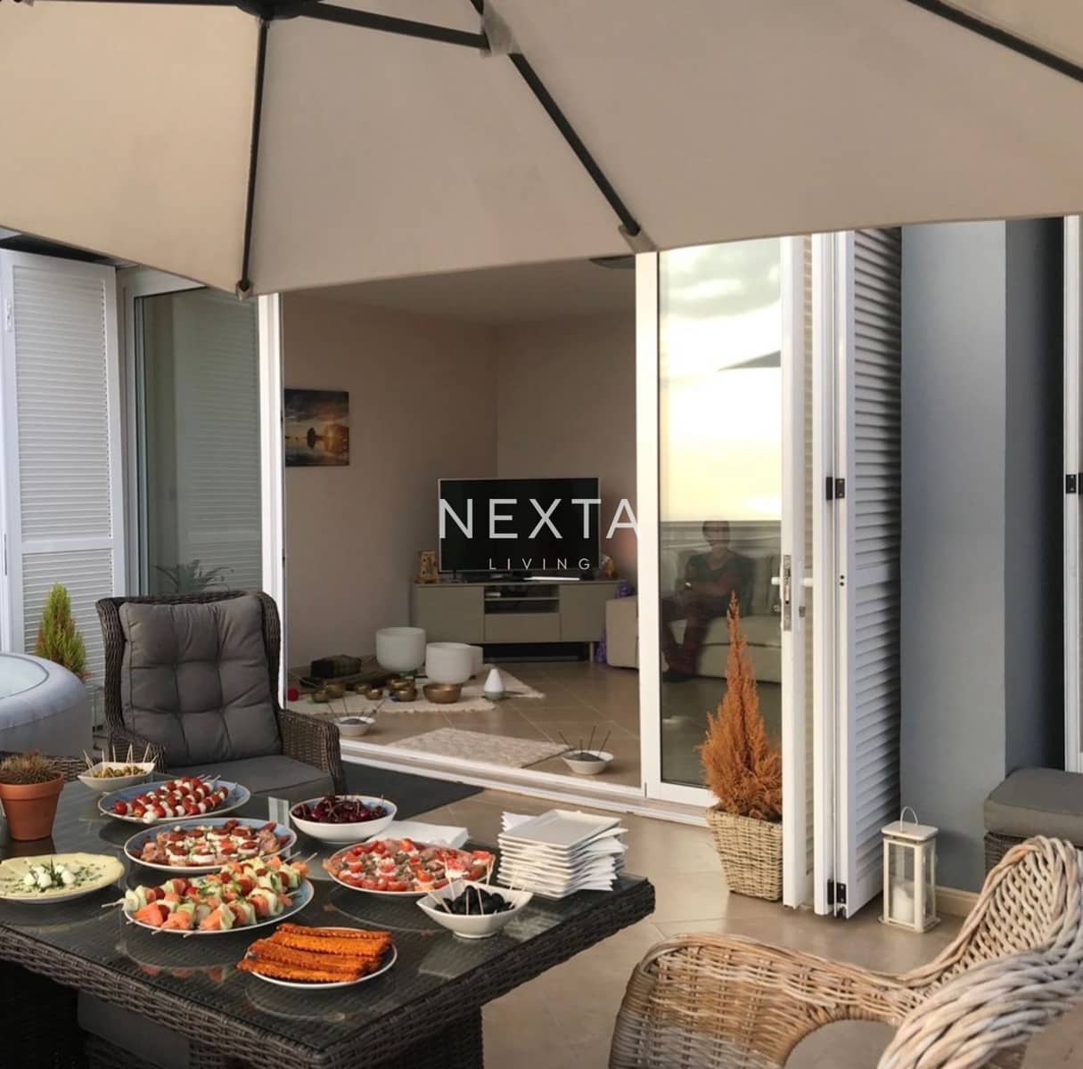 3 chambre Villa/Maison à vendre à Costa Adeje avec piscine garage - 1 200 000 € (Ref: 9653112)