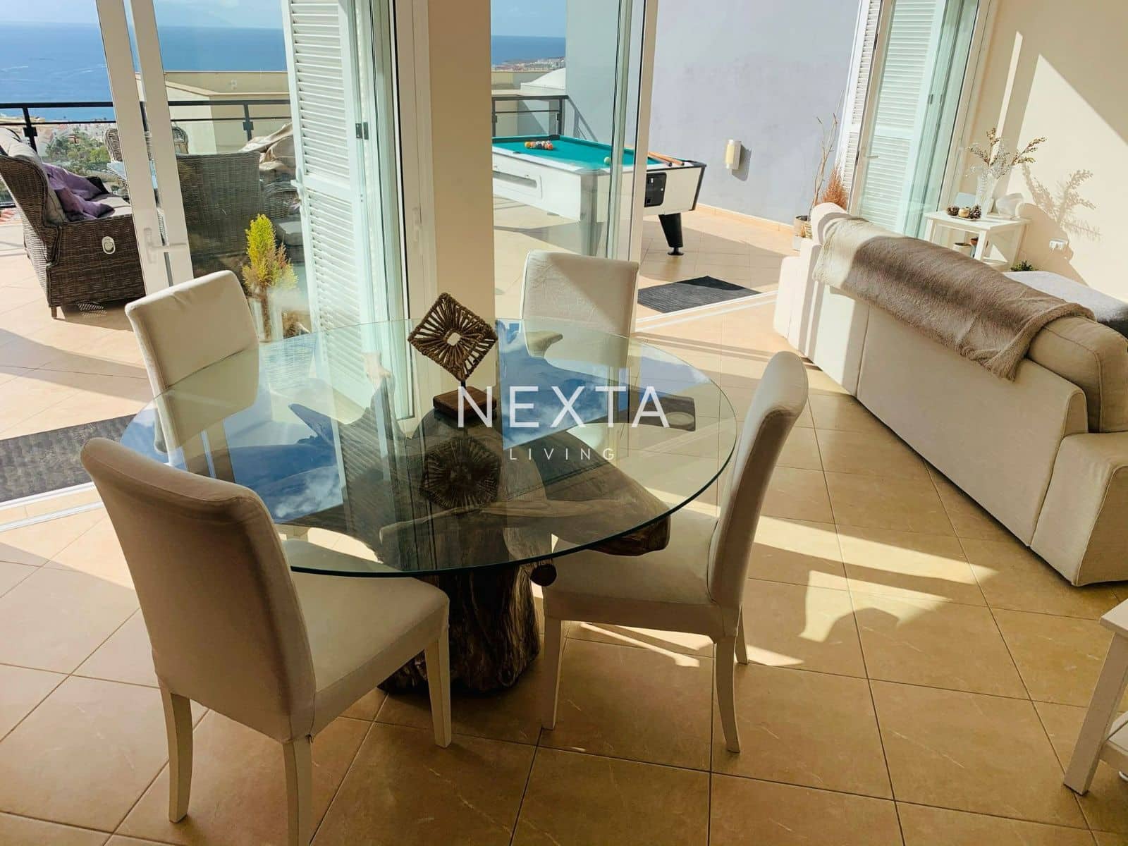 3 chambre Villa/Maison à vendre à Costa Adeje avec piscine garage - 1 200 000 € (Ref: 9653112)