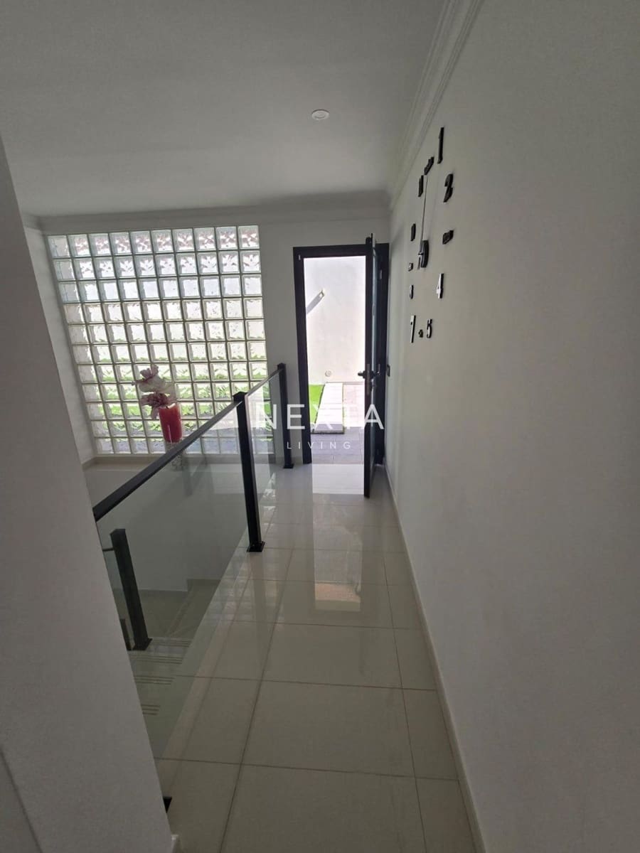 Chalet de 3 habitaciones en Torviscas en venta con piscina garaje - 1.480.000 € (Ref: 9675157)