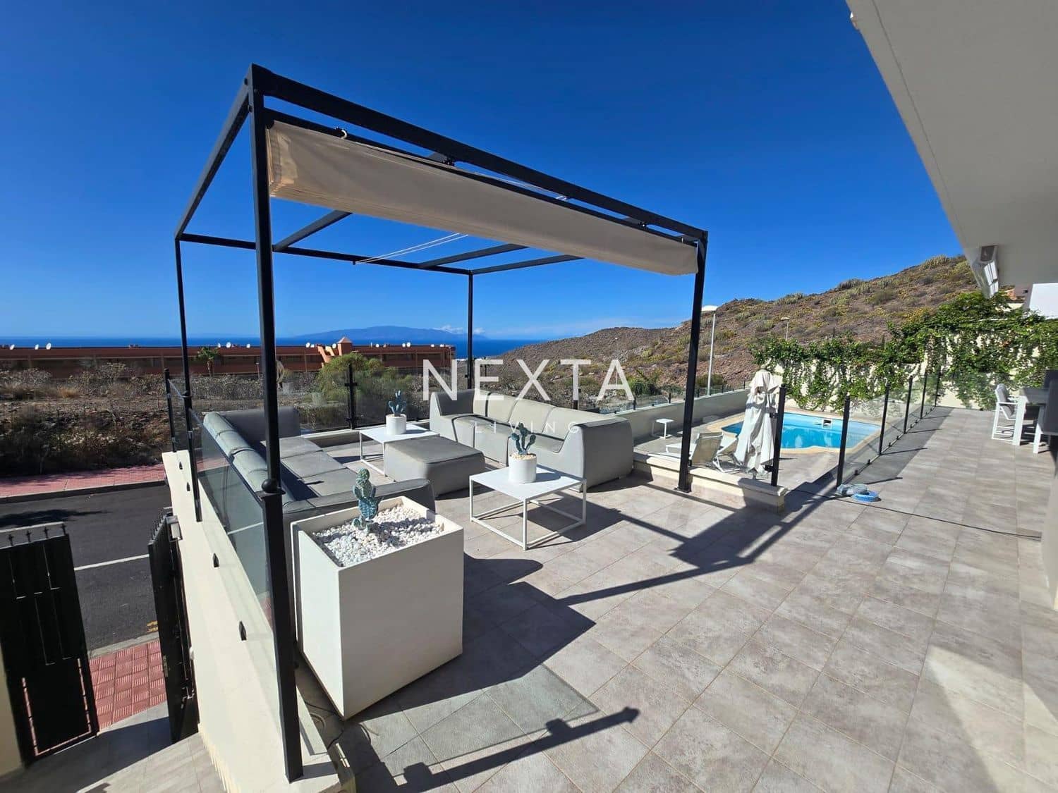 Chalet de 3 habitaciones en Torviscas en venta con piscina garaje - 1.480.000 € (Ref: 9675157)