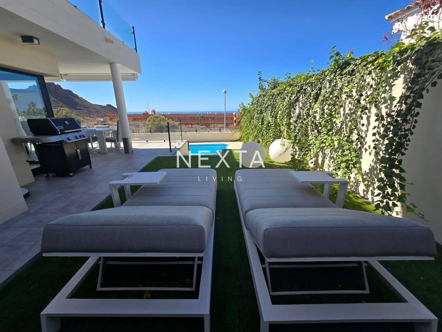 Chalet de 3 habitaciones en Torviscas en venta con piscina garaje - 1.480.000 € (Ref: 9675157)