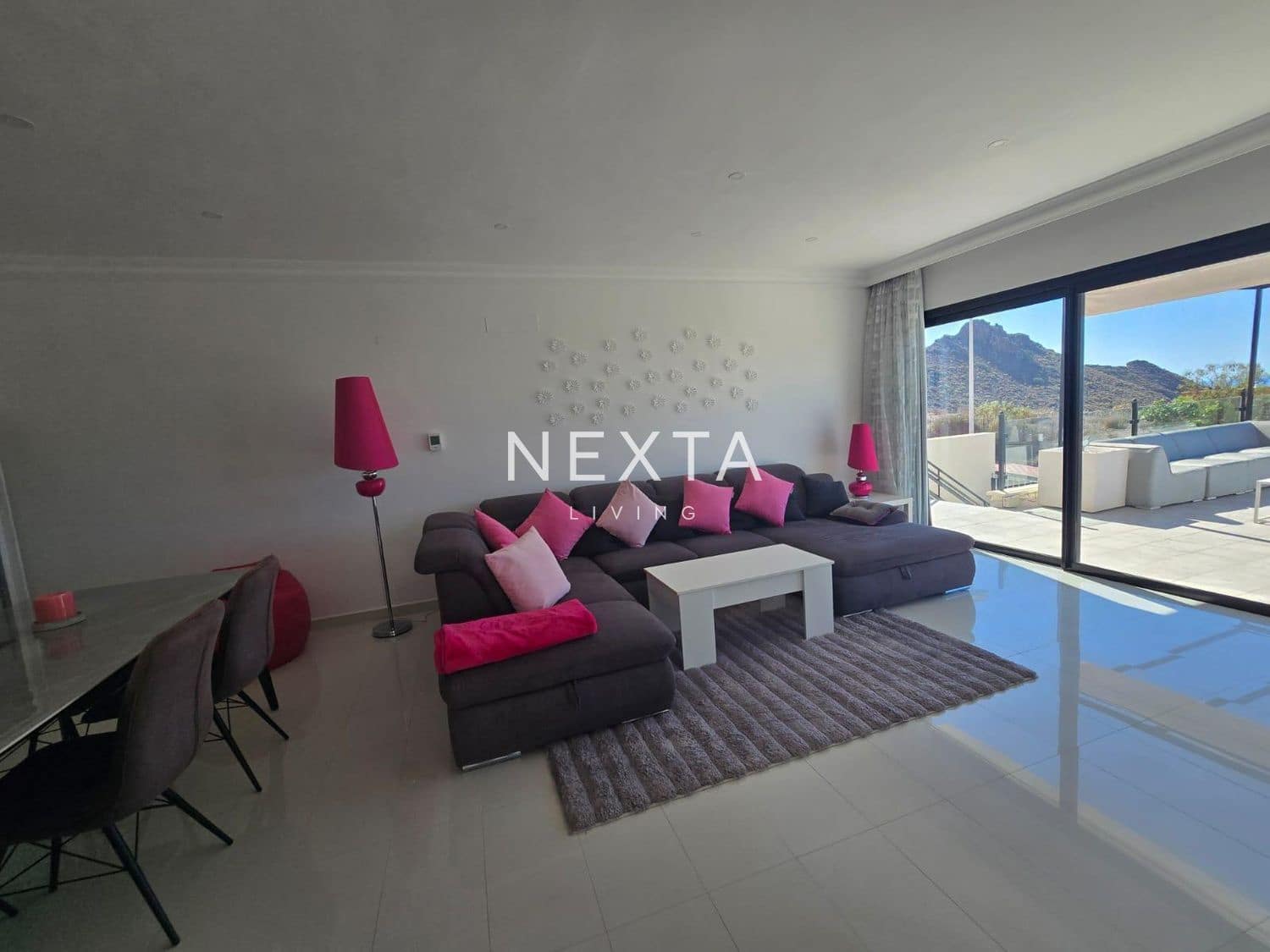 Chalet de 3 habitaciones en Torviscas en venta con piscina garaje - 1.480.000 € (Ref: 9675157)