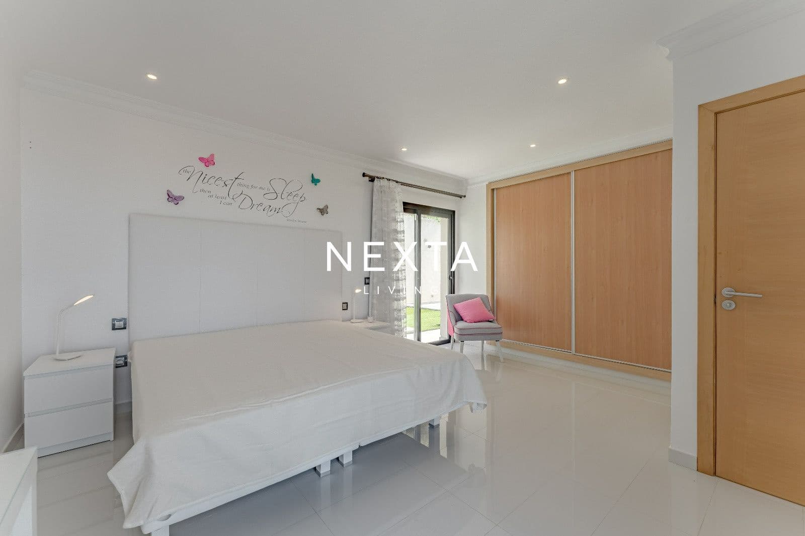 3 bedroom Villa for sale in Torviscas with pool garage - € 1,480,000 (Ref: 9675157)