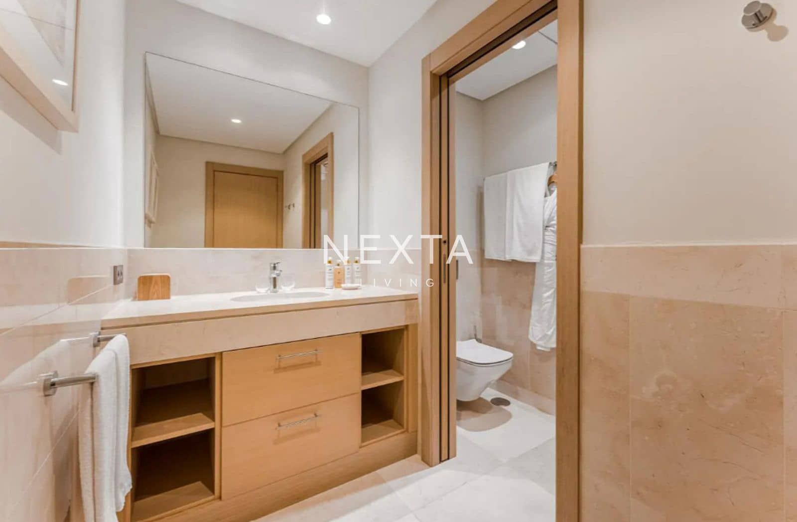 2 makuuhuone Asunto myytävänä paikassa Guia de Isora mukana uima-altaan 
autotalli - 1 149 000 € (Ref: 9685885)