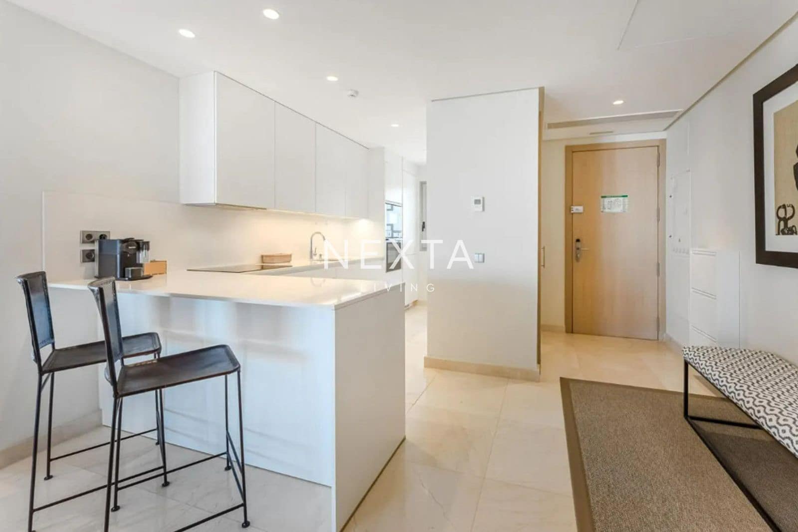 2 makuuhuone Asunto myytävänä paikassa Guia de Isora mukana uima-altaan 
autotalli - 1 149 000 € (Ref: 9685885)