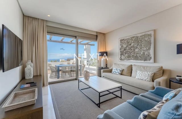 2 makuuhuone Asunto myytävänä paikassa Guía de Isora mukana uima-altaan 
autotalli - 1 149 000 € (Ref: 9685885)