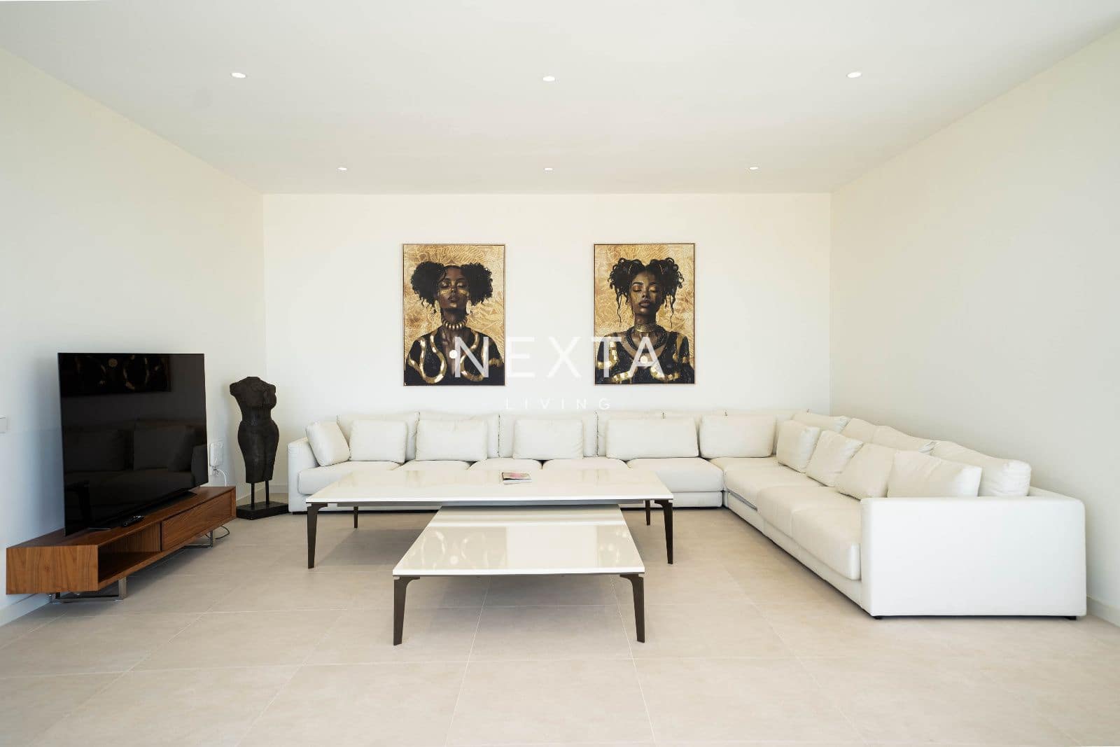 4 bedroom Villa for sale in Guia de Isora with pool garage - € 5,000,000 (Ref: 9688507)