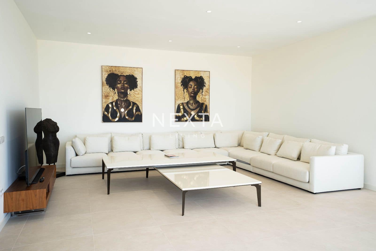 4 bedroom Villa for sale in Guia de Isora with pool garage - € 5,000,000 (Ref: 9688507)