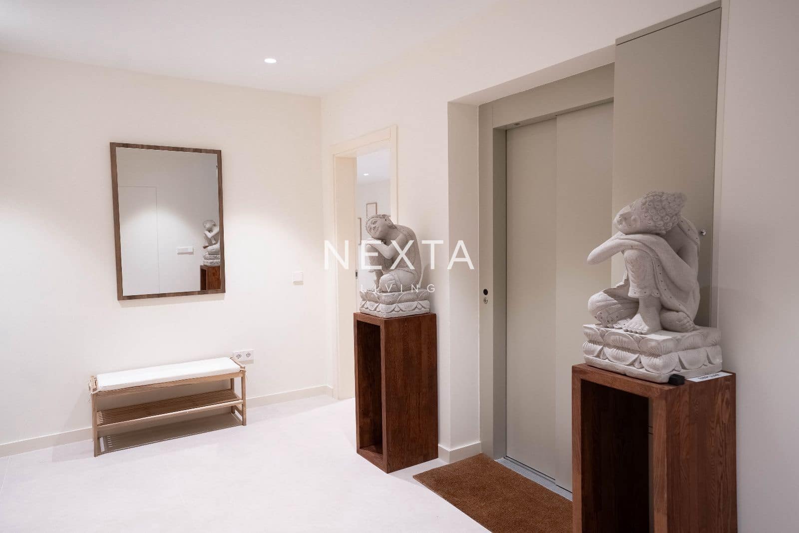 4 bedroom Villa for sale in Guia de Isora with pool garage - € 5,000,000 (Ref: 9688507)