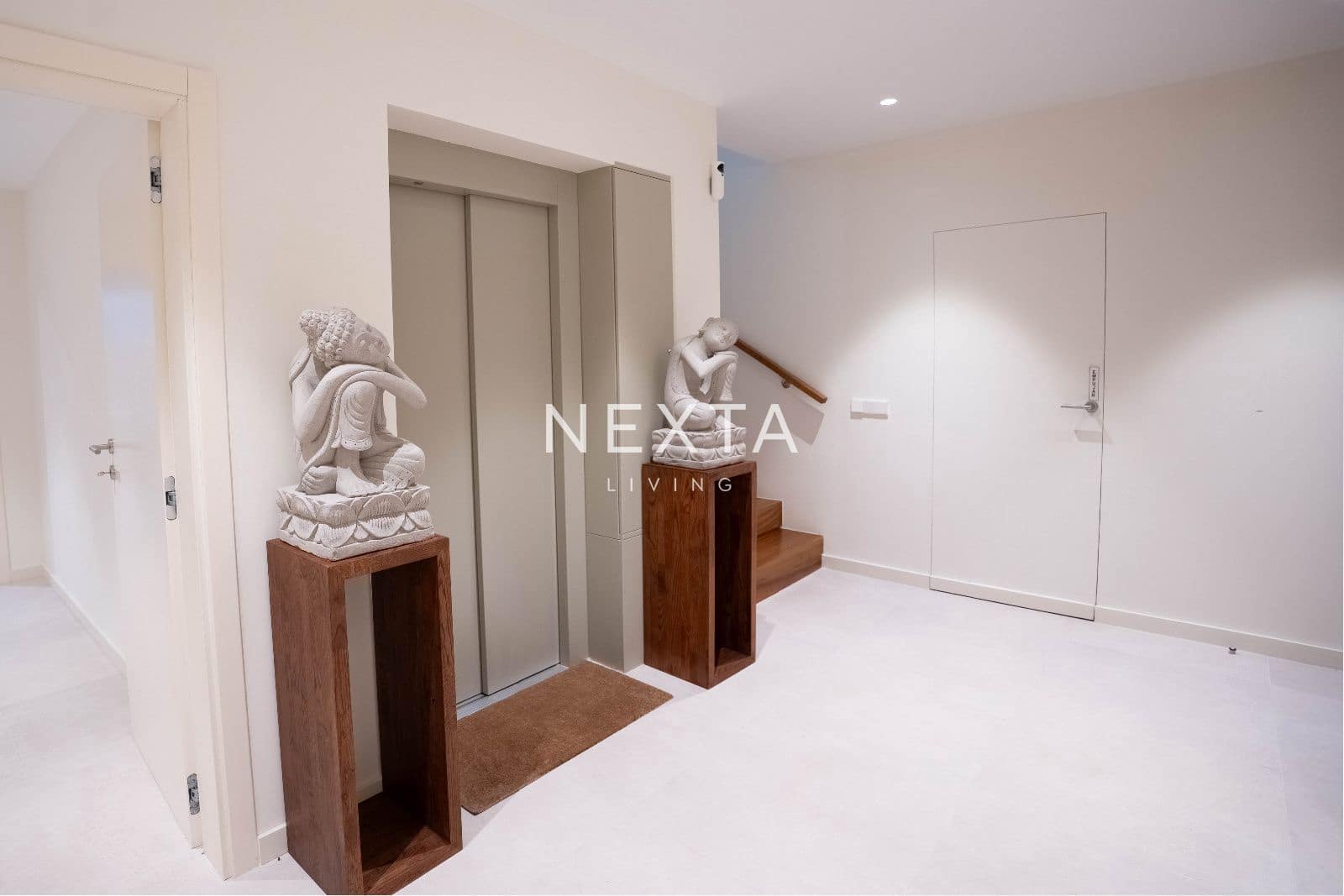 4 bedroom Villa for sale in Guia de Isora with pool garage - € 5,000,000 (Ref: 9688507)