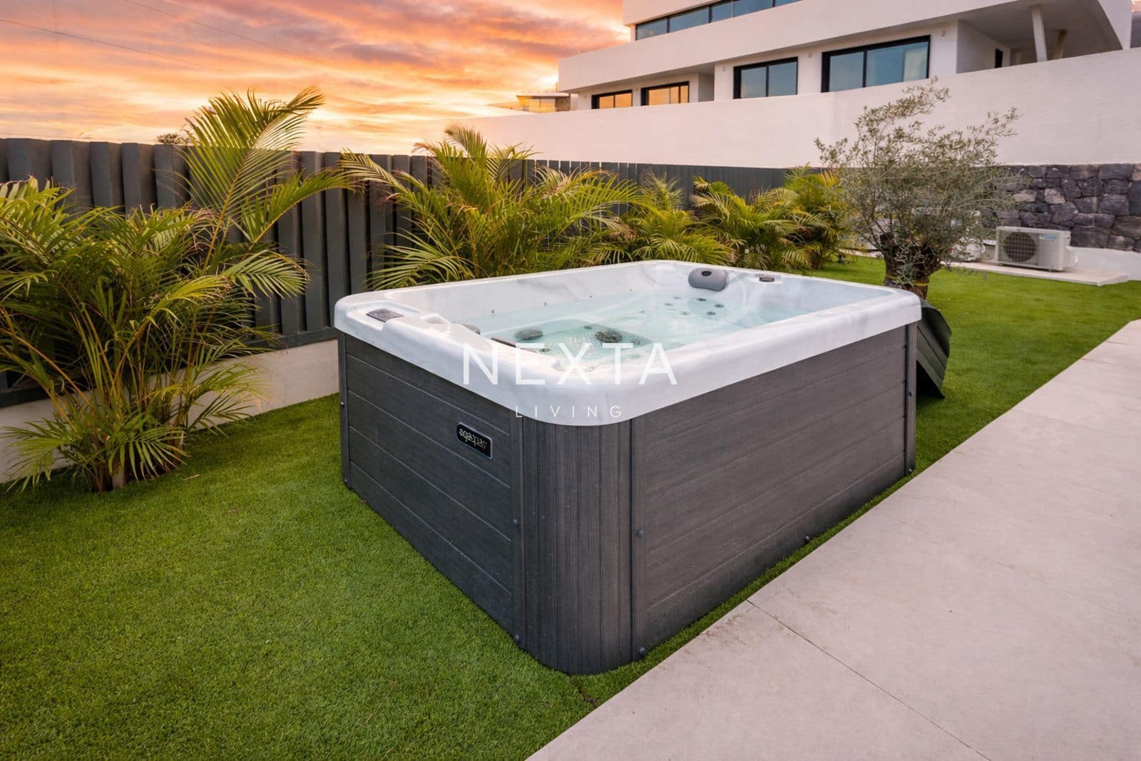 4 bedroom Villa for sale in Guia de Isora with pool garage - € 5,000,000 (Ref: 9688507)