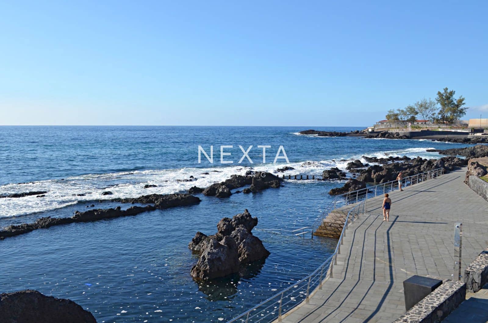 3 bedroom Villa for sale in Piedra Hincada with pool - € 3,290,000 (Ref: 9696784)