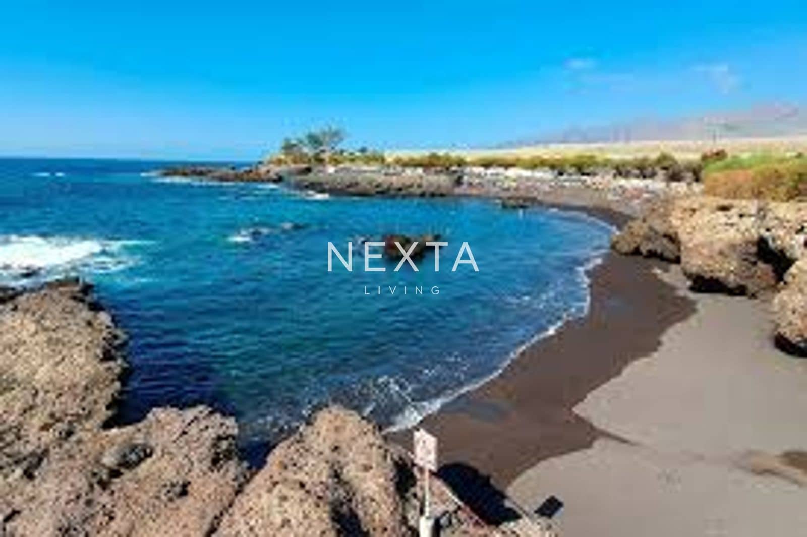 3 bedroom Villa for sale in Piedra Hincada with pool - € 3,290,000 (Ref: 9696784)