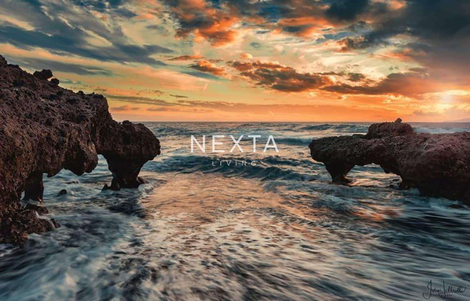 3 bedroom Villa for sale in Piedra Hincada with pool - € 3,290,000 (Ref: 9696784)