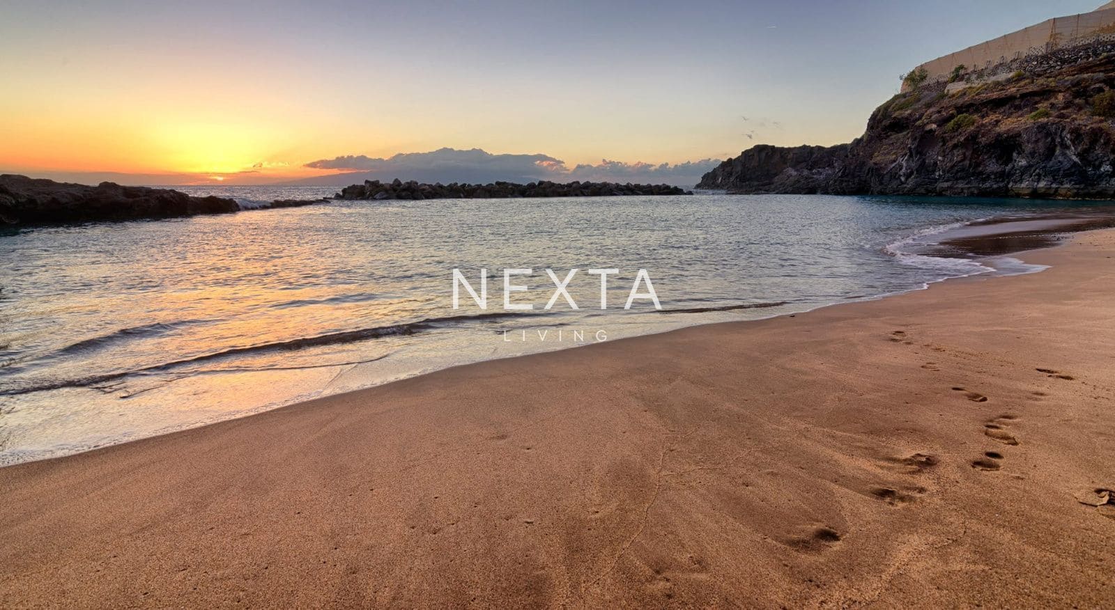 3 bedroom Villa for sale in Piedra Hincada with pool - € 3,290,000 (Ref: 9696784)