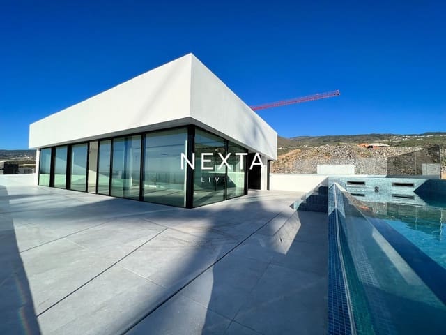 3 soveværelse Villa til salg i Guía de Isora med swimmingpool - € 3.290.000 (Ref: 9696784)