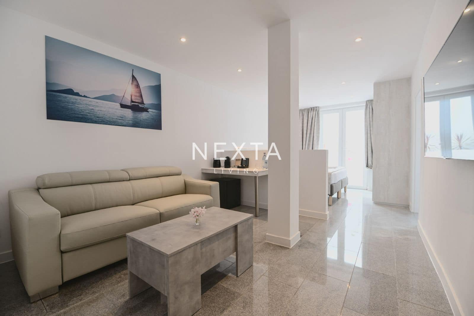 12 makuuhuone Huvila myytävänä paikassa Playa Paraiso mukana uima-altaan - 4 000 000 € (Ref: 9696786)