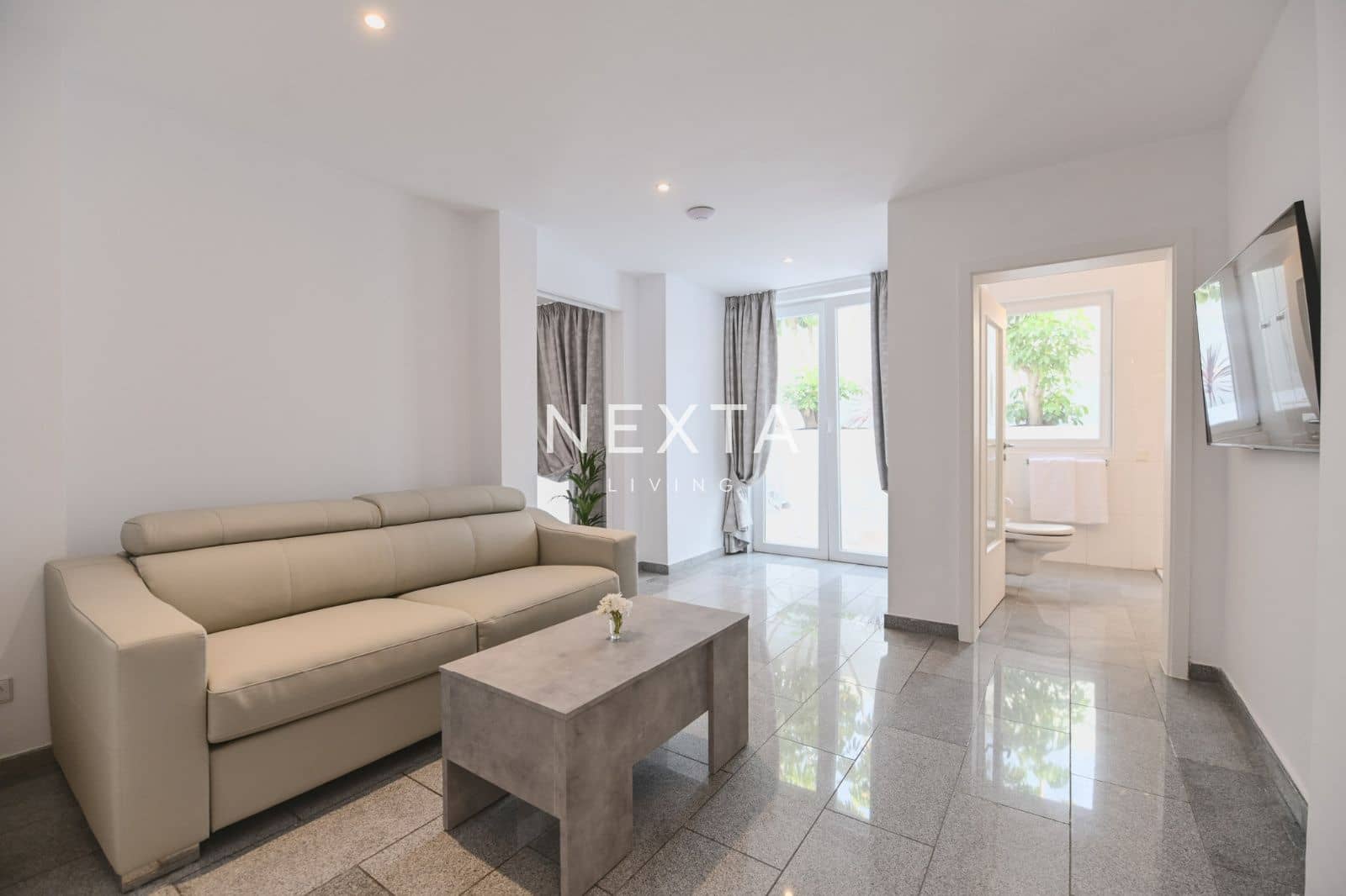 12 makuuhuone Huvila myytävänä paikassa Playa Paraiso mukana uima-altaan - 4 000 000 € (Ref: 9696786)