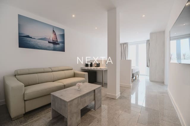 12 makuuhuone Huvila myytävänä paikassa Playa Paraiso, Adeje mukana uima-altaan - 4 000 000 € (Ref: 9696786)