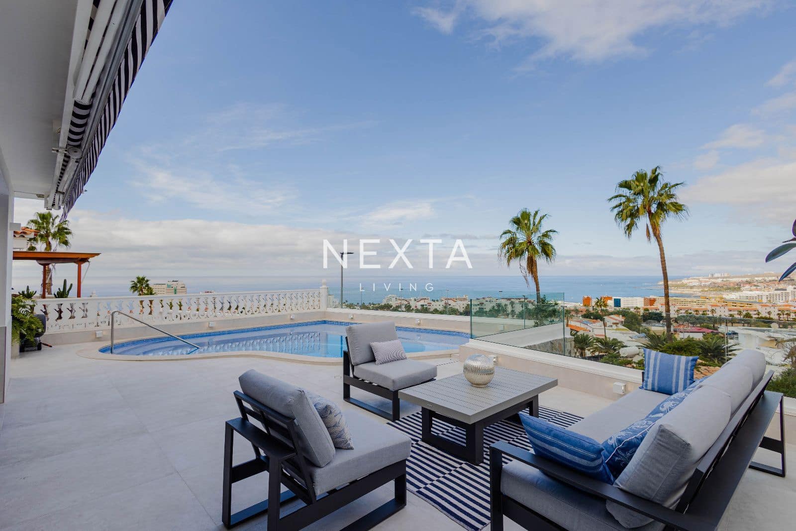 4 slaapkamer Villa te koop in Playa del Duque met zwembad garage - € 2.600.000 (Ref: 9696971)