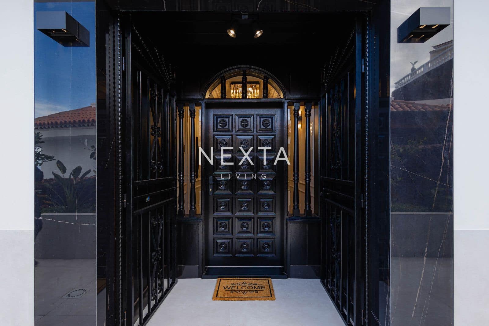 4 slaapkamer Villa te koop in Playa del Duque met zwembad garage - € 2.600.000 (Ref: 9696971)