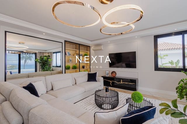 Chalet de 4 habitaciones en Playa del Duque, Adeje en venta con piscina garaje - 2.600.000 € (Ref: 9696971)