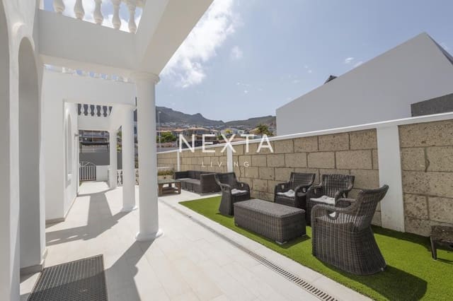 4 soveværelse Villa til salg i Playa del Duque, Adeje med swimmingpool garage - € 2.060.000 (Ref: 9697791)