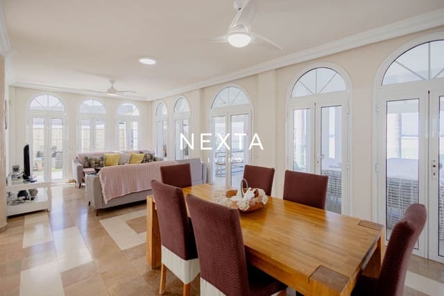 4 soveværelse Villa til salg i Playa del Duque, Adeje med swimmingpool garage - € 2.060.000 (Ref: 9697791)