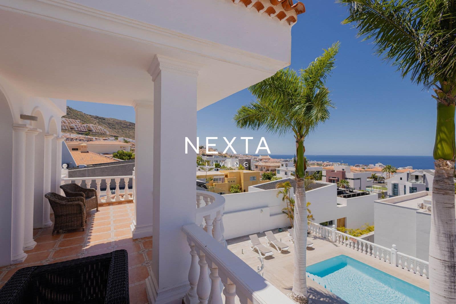 4 bedroom Villa for sale in Playa del Duque with pool garage - € 2,060,000 (Ref: 9697791)