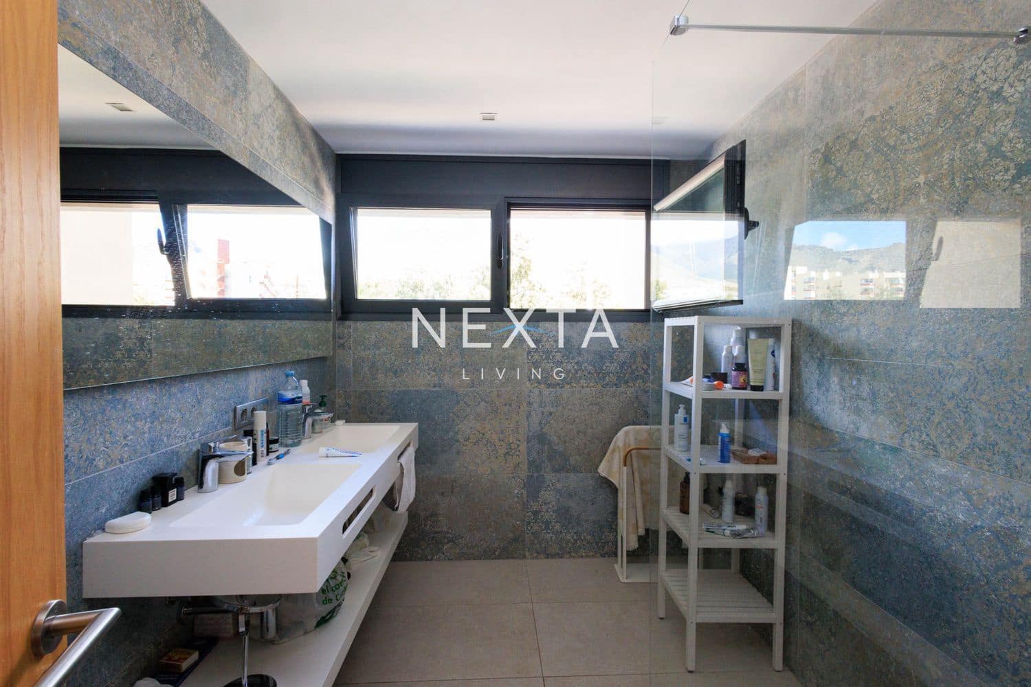 3 slaapkamer Villa te koop in Costa Adeje met zwembad garage - € 2.400.000 (Ref: 9709203)