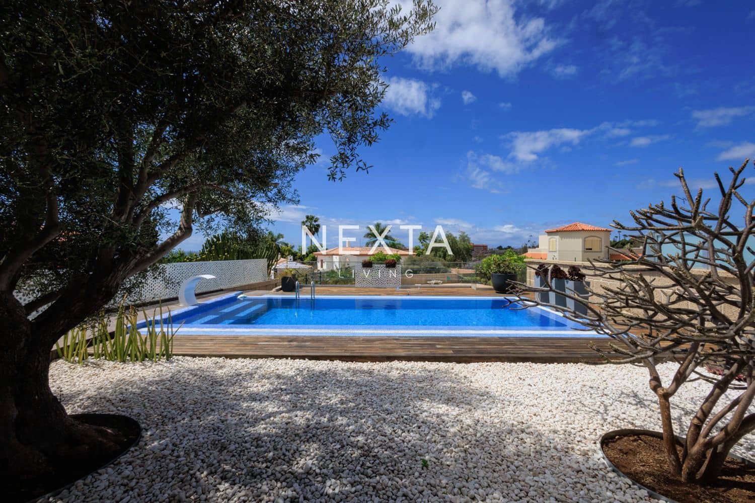 3 slaapkamer Villa te koop in Costa Adeje met zwembad garage - € 2.400.000 (Ref: 9709203)