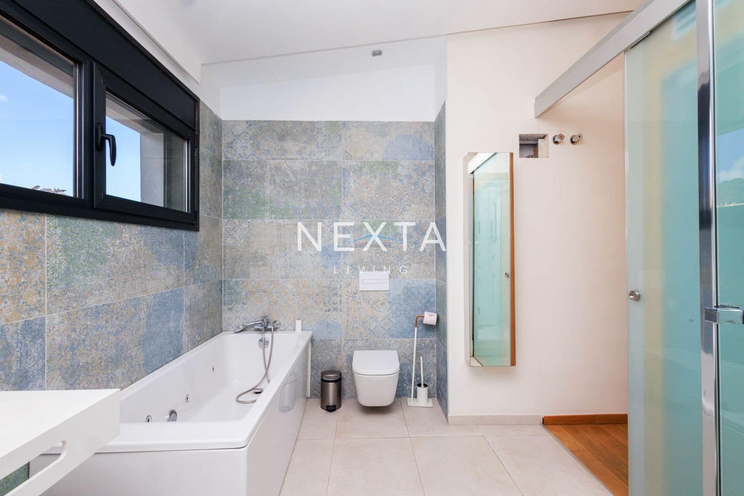 3 slaapkamer Villa te koop in Costa Adeje met zwembad garage - € 2.400.000 (Ref: 9709203)