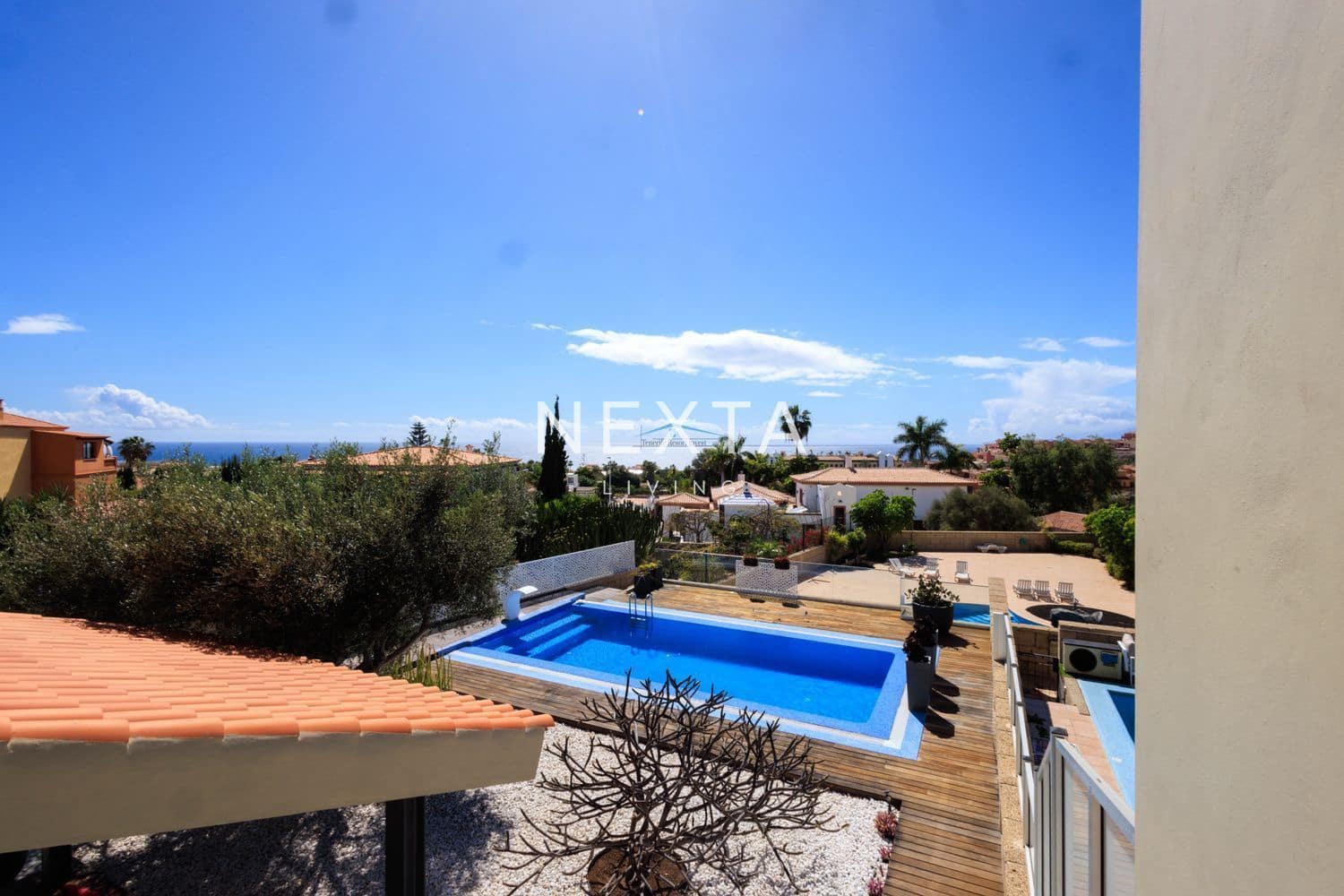 3 slaapkamer Villa te koop in Costa Adeje met zwembad garage - € 2.400.000 (Ref: 9709203)