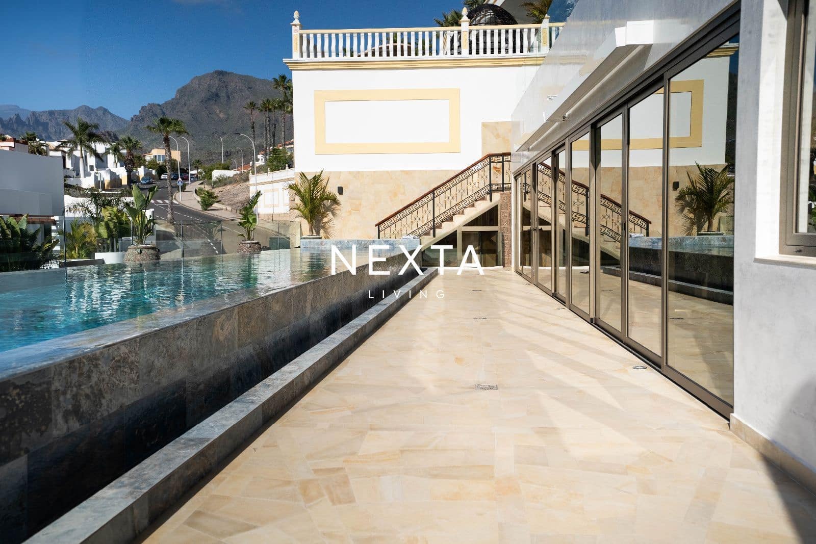 4 camera da letto Villa in vendita in Costa Adeje con piscina garage - 5.500.000 € (Rif: 9761601)