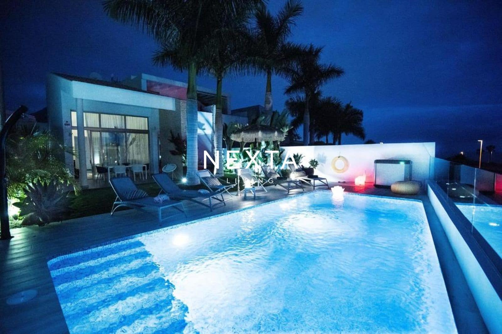 3 bedroom Villa for sale in Adeje with pool garage - € 1,690,000 (Ref: 9786002)