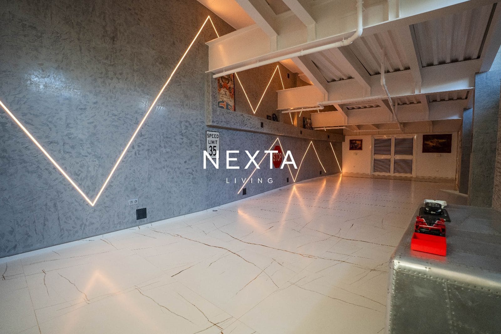 4 soverom Villa til salgs i Costa Adeje med svømmebasseng garasje - € 5 500 000 (Ref: 9786005)