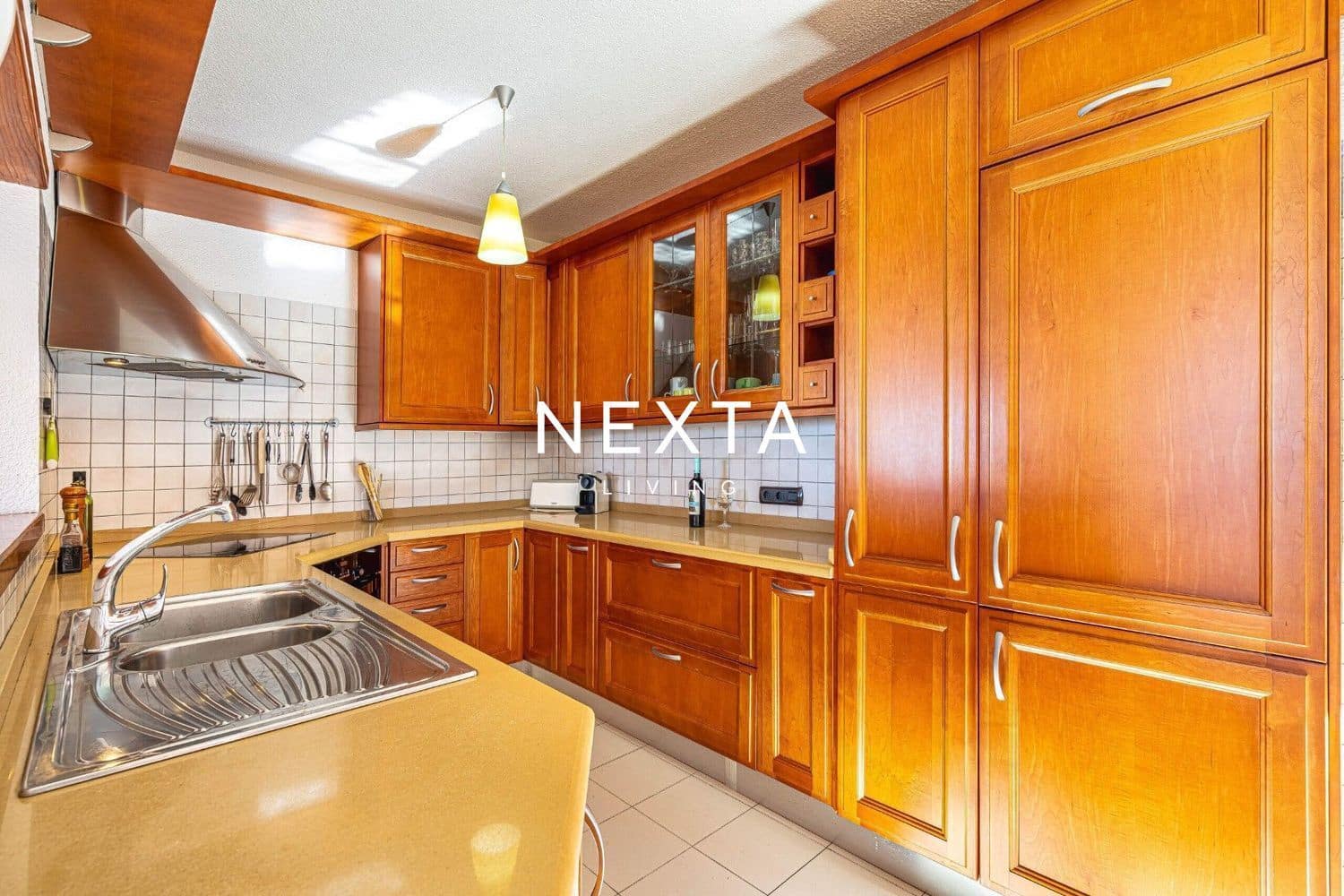 4 soverom Villa til salgs i Costa Adeje med svømmebasseng garasje - € 1 150 000 (Ref: 9786006)