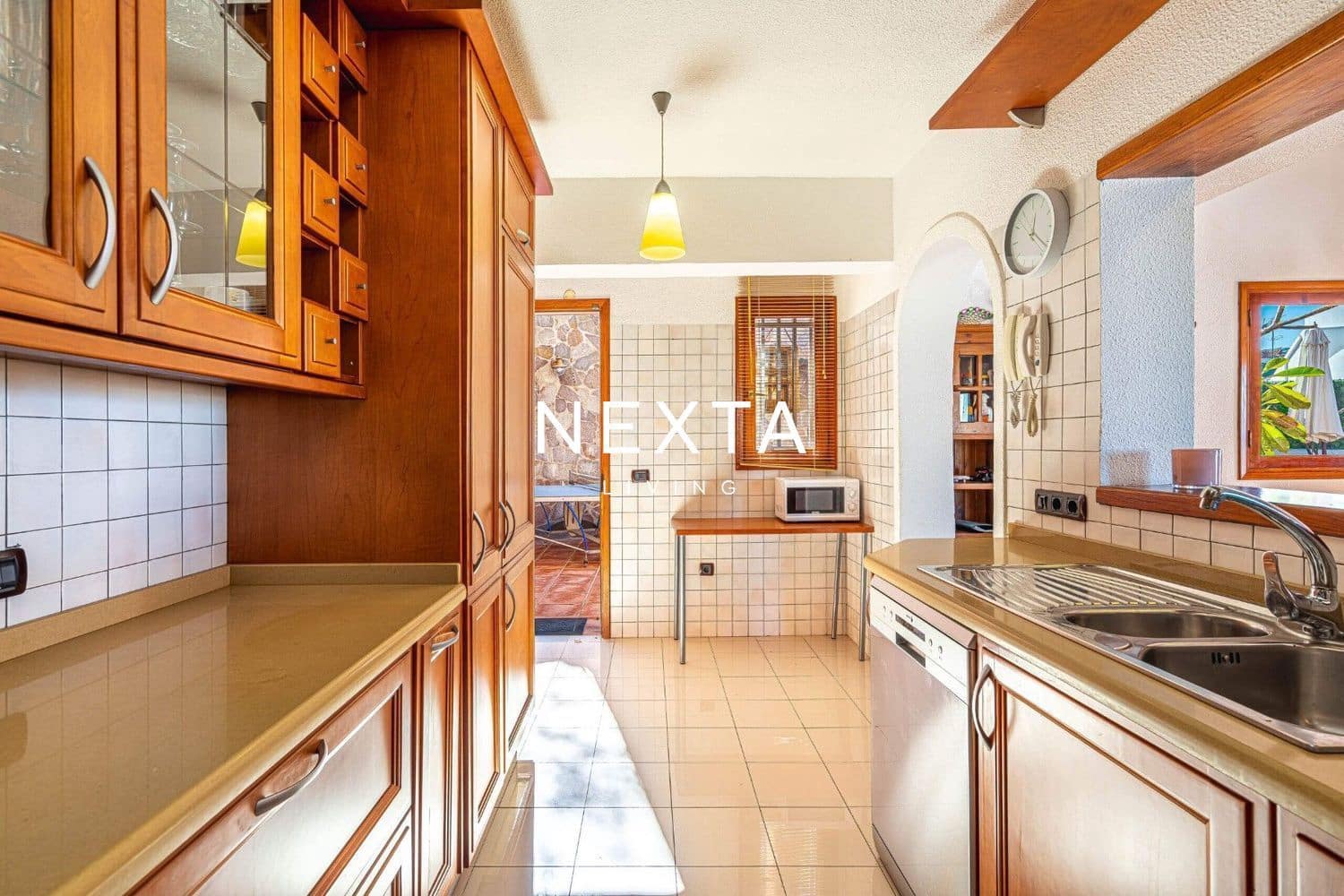 4 soverom Villa til salgs i Costa Adeje med svømmebasseng garasje - € 1 150 000 (Ref: 9786006)