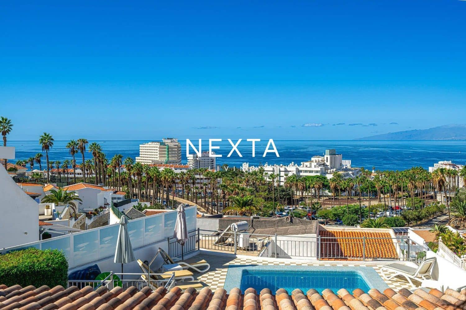 4 soverom Villa til salgs i Costa Adeje med svømmebasseng garasje - € 1 150 000 (Ref: 9786006)