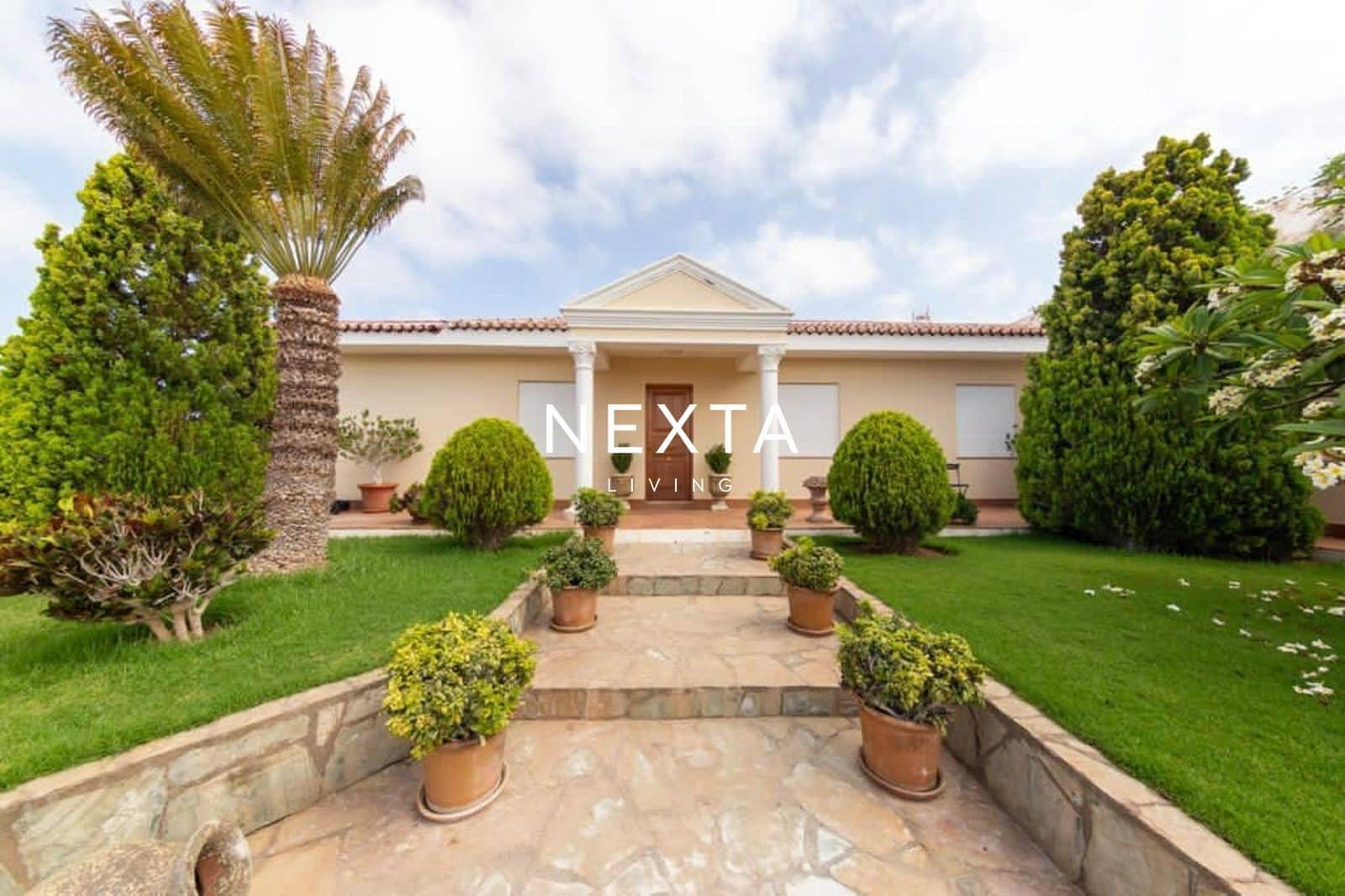 3 Zimmer Villa zu verkaufen in Guia de Isora mit Pool - 3.200.000 € (Ref: 9793711)