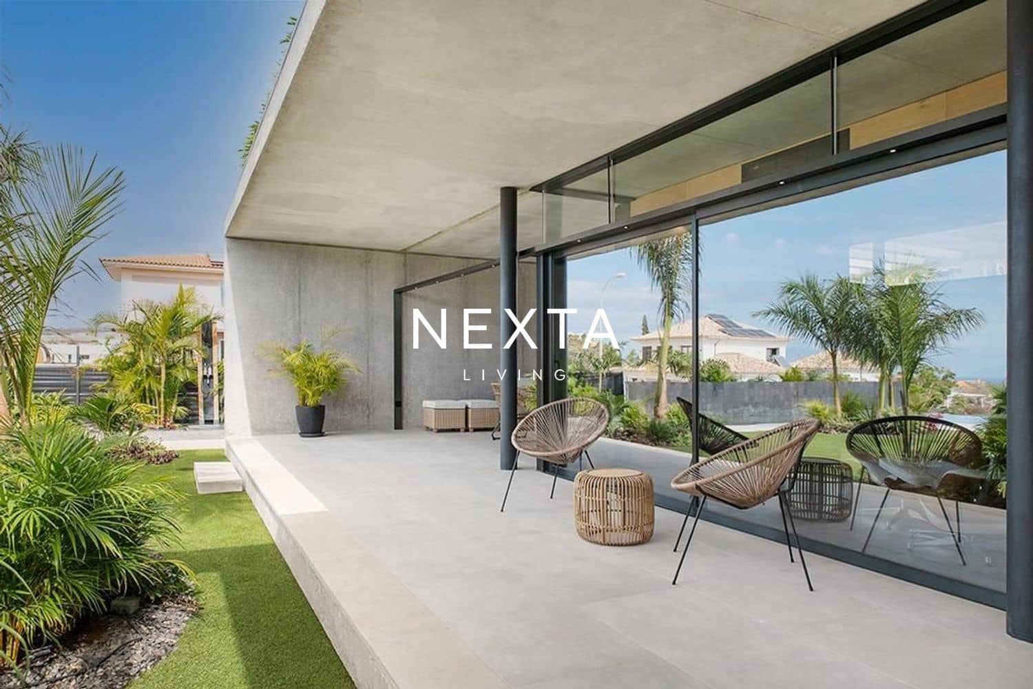 4 soveværelse Villa til salg i Playa Paraiso med swimmingpool garage - € 5.500.000 (Ref: 9800072)