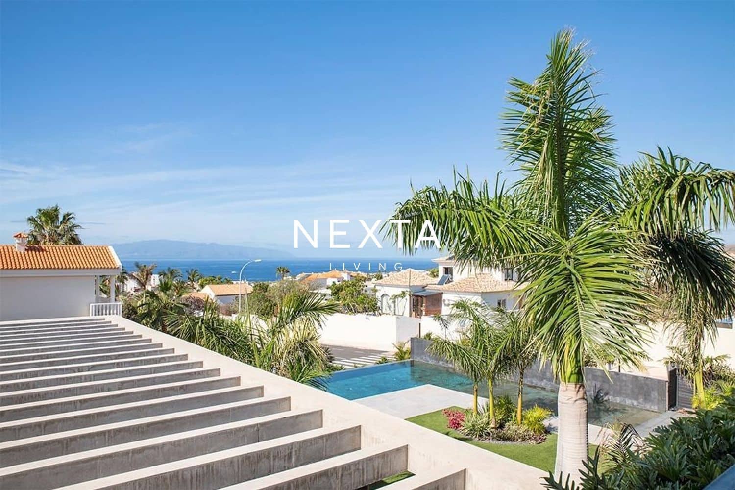 4 soveværelse Villa til salg i Playa Paraiso med swimmingpool garage - € 5.500.000 (Ref: 9800072)