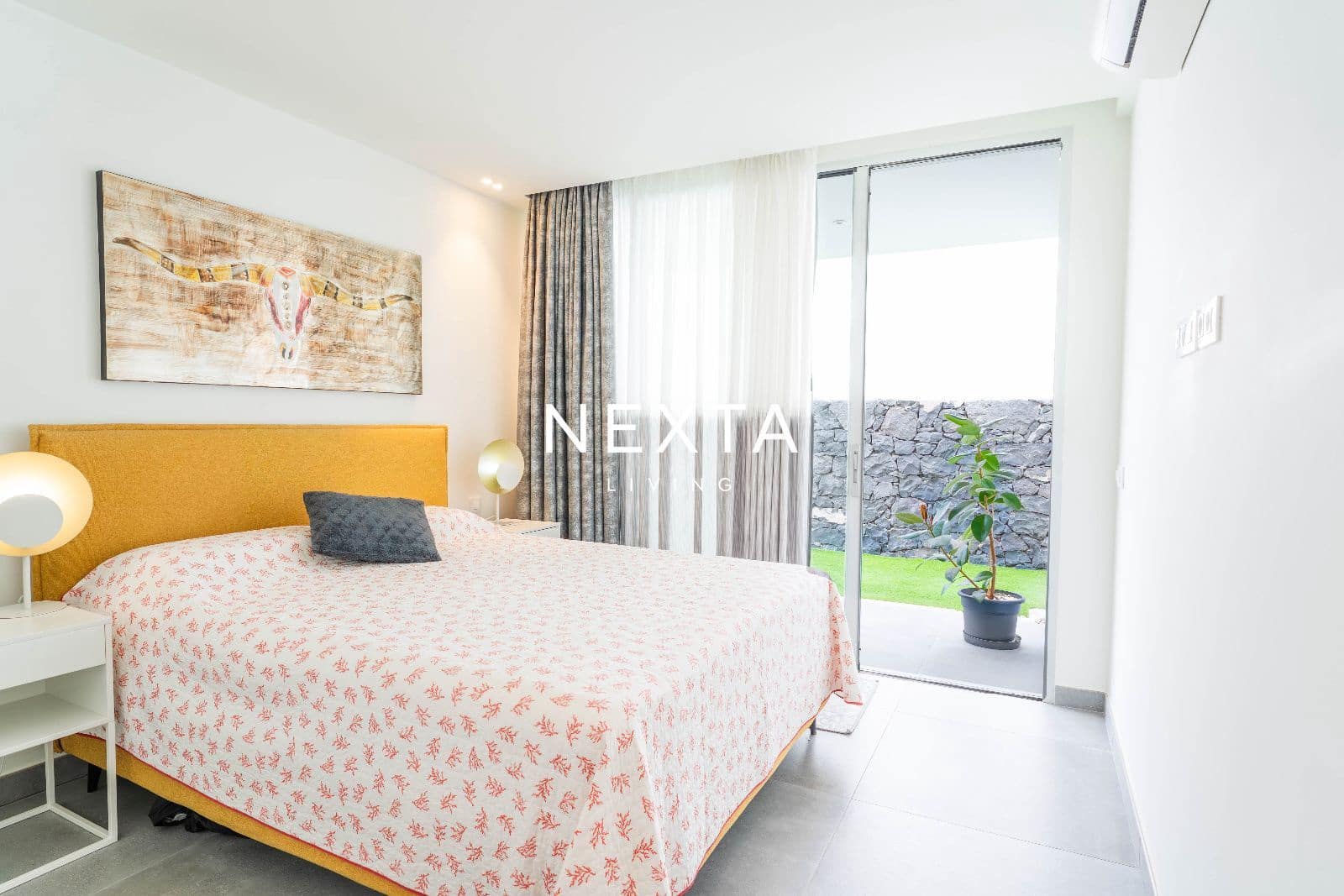 4 bedroom Townhouse for sale in Callao Salvaje with pool garage - € 1,525,000 (Ref: 9820911)
